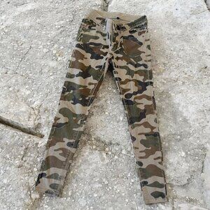 CARMAR Green Camo Print Skinny Jeans Size 27